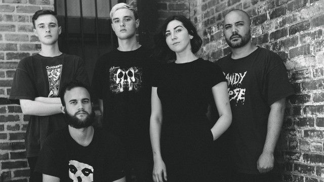 Neue Single: Year Of The Knife entfesseln das Chao