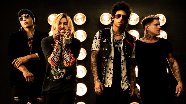Escape The Fate supporten „Sno Babies“-Soundtr