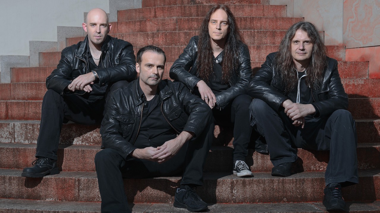 „Merry XMas Everybody“ von Blind Guardian