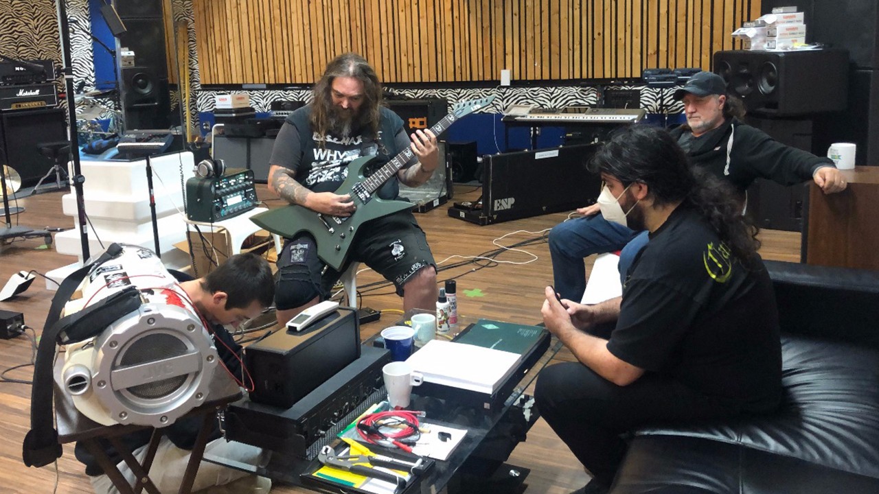 Max Cavalera ist mit Soulfly im Studio